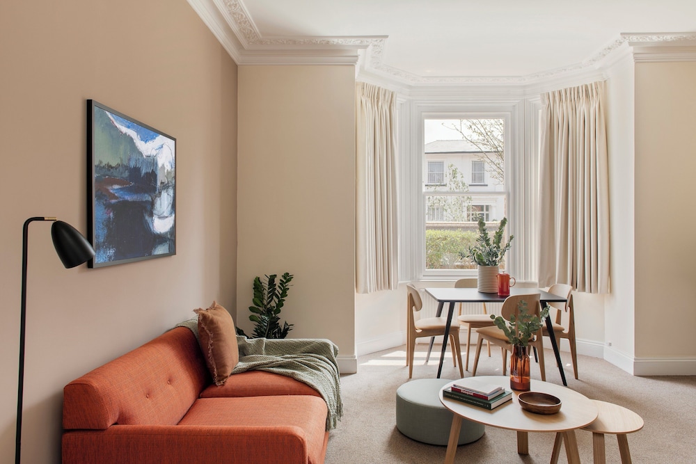 SACO Reading - Castle Crescent 40/64