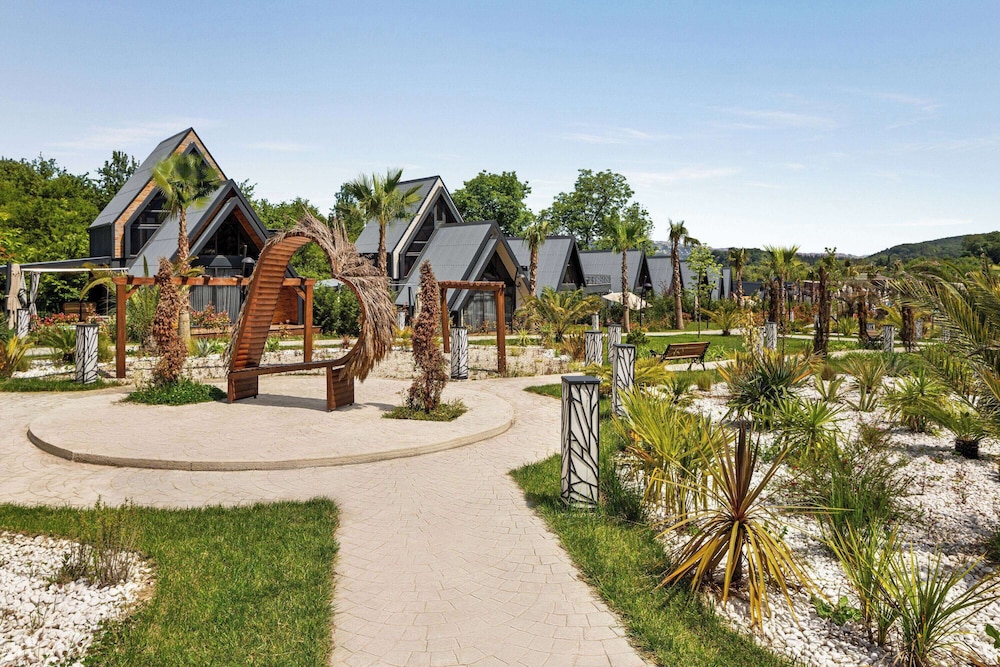 Ramada Resort By Wyndham Sapanca Thermal 60/66