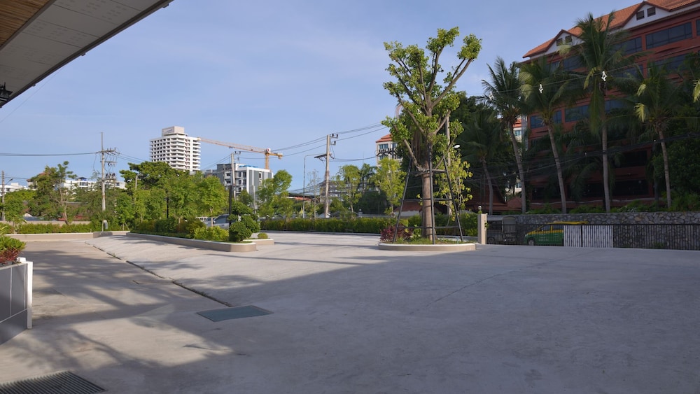 The Tamnan Pattaya Hotel And Resort 4/78