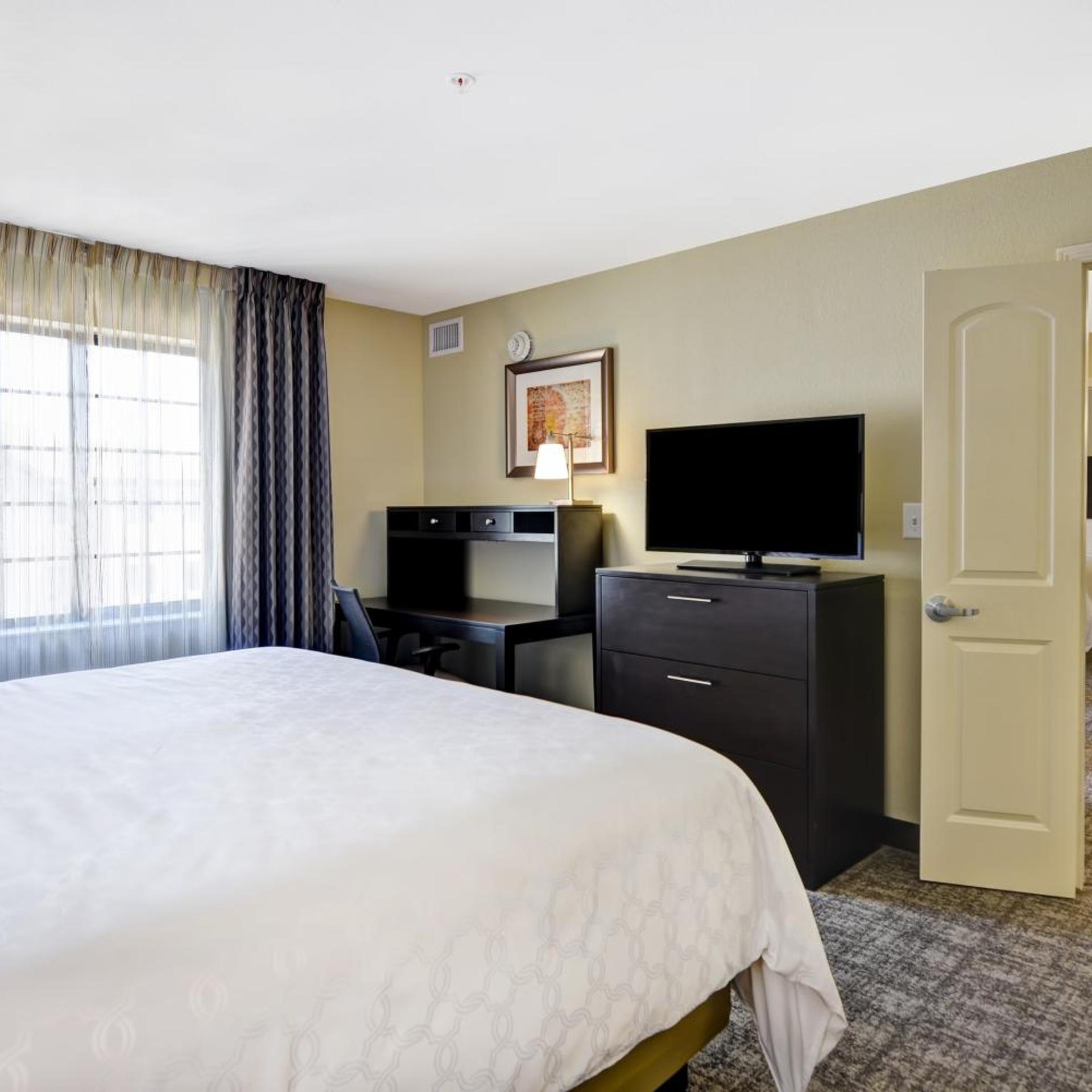 2 Bedrooms, Suite, 2 Bathrooms, Accessible