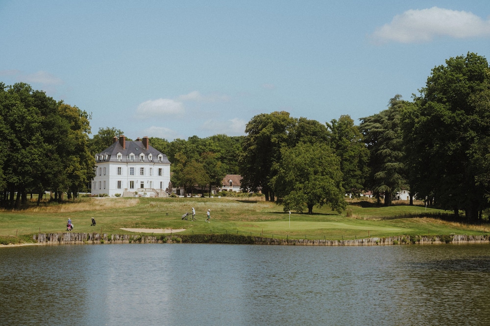 DOMAINE DU RONCEMAY 34/41