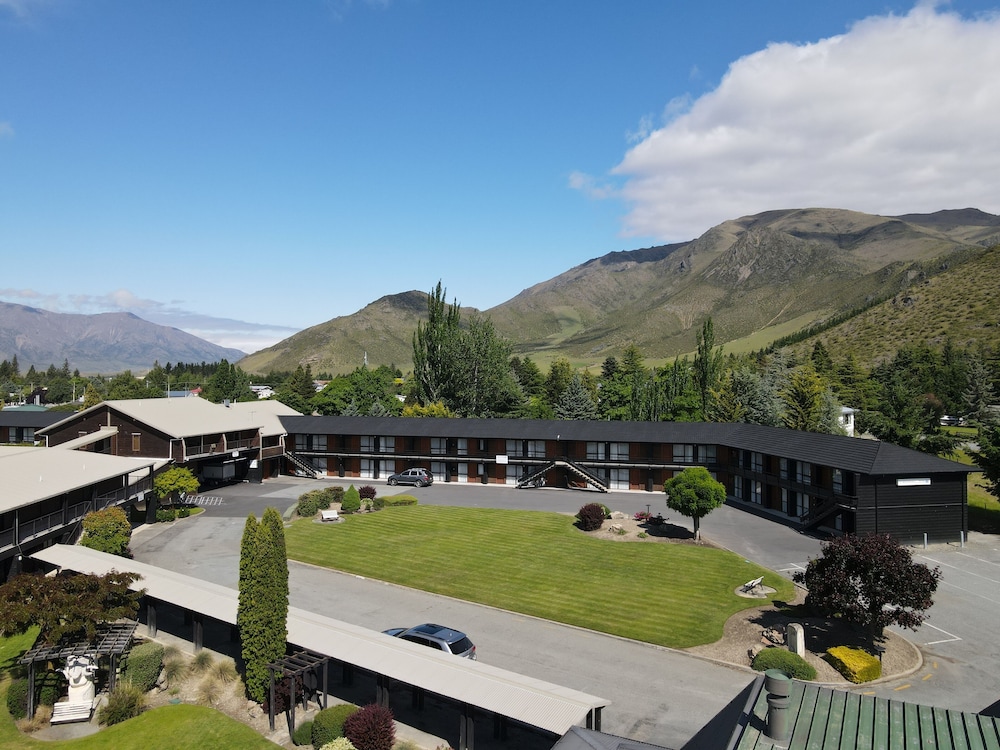 Heritage Gateway Hotel 48/55