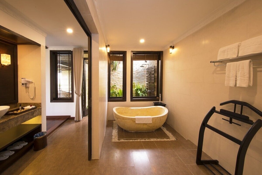 Hon Tam Resort 49/69