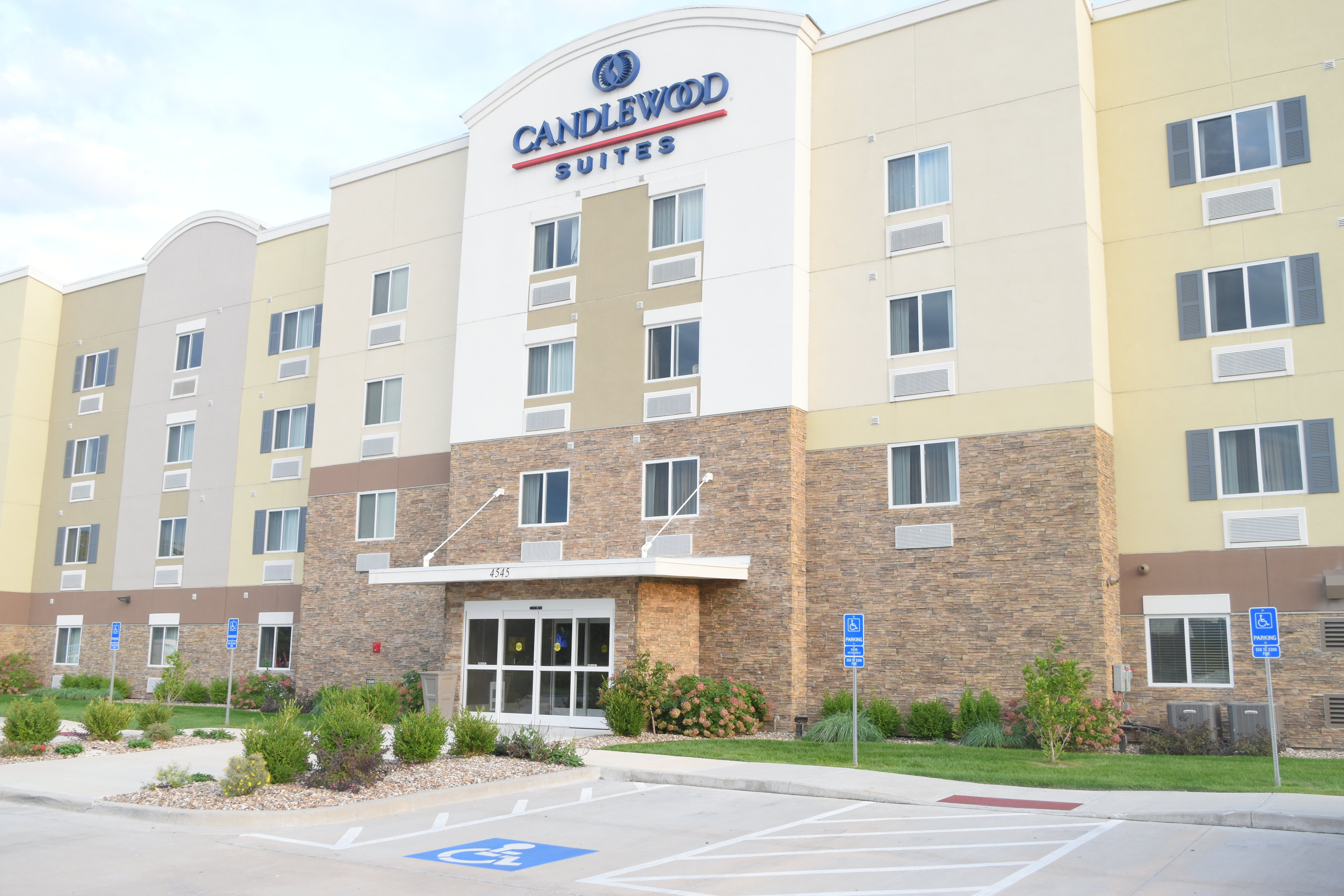 CANDLEWOOD SUITES KANSAS CITY - INDEPENDENCE in INDEPENDENCE - MO