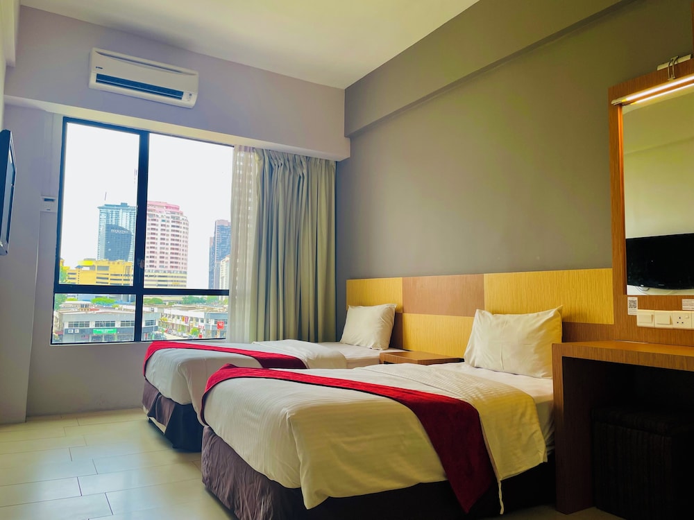 La Boss Hotel 16/56
