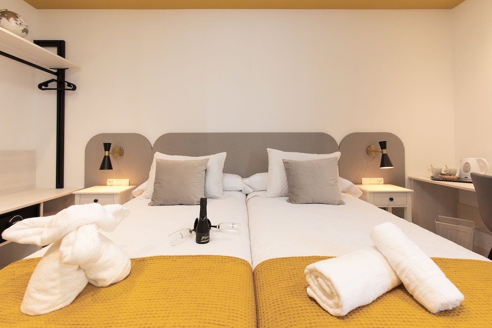 Boutique Rooms Playa Burriana 41/70