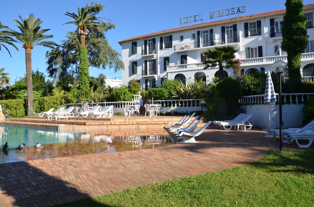 Hôtel Des Mimosas 34/47