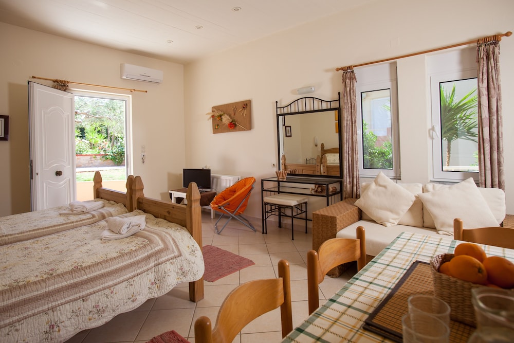 New Kydonia Suites & Studios 2/25