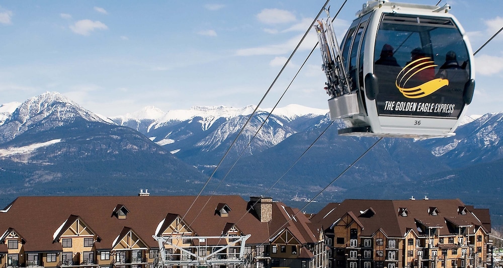 Glacier Mountaineer Lodge 29/32
