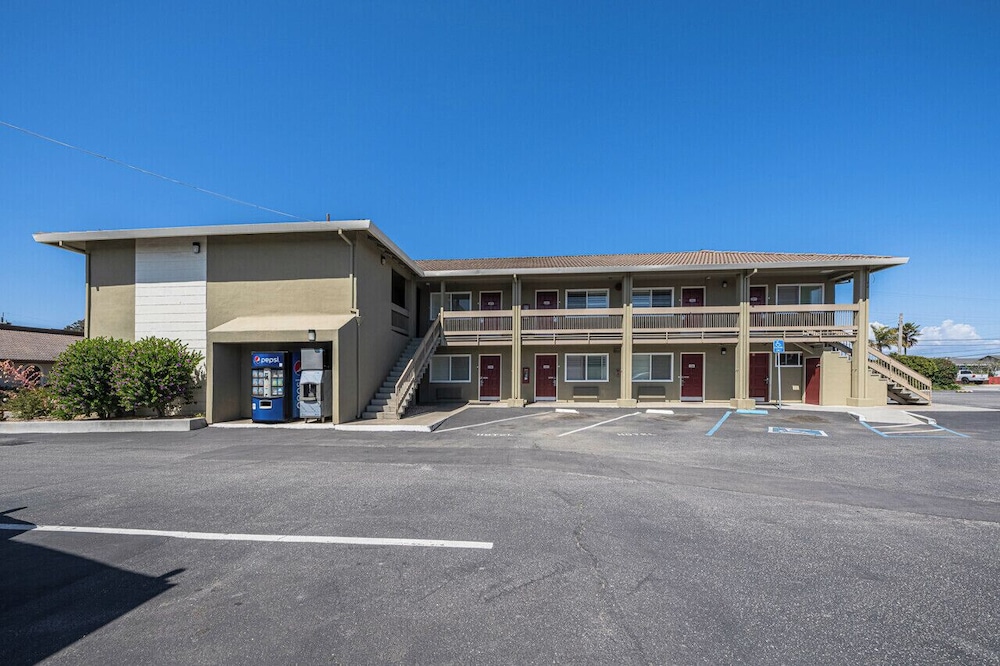Motel 6 Castroville - Monterey 32/40
