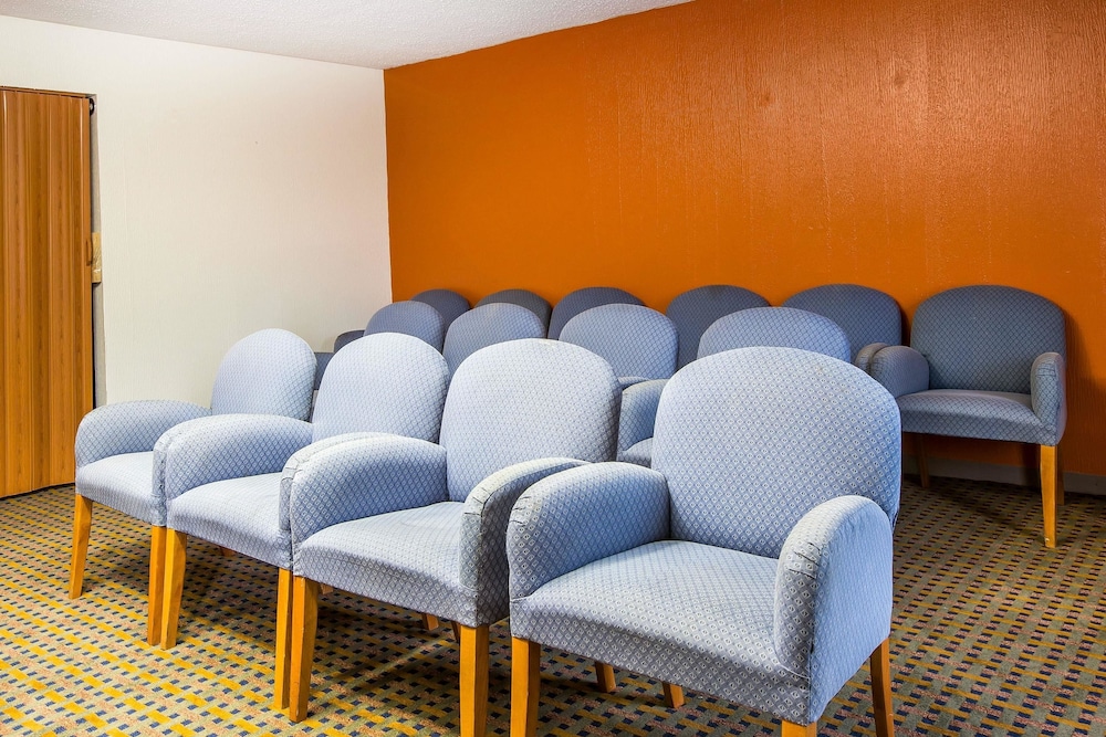 Rodeway Inn & Suites Carrollton, GA 27/42