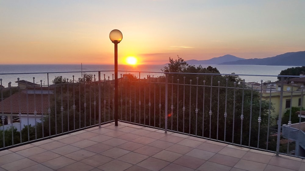 HOTEL LE TRE CARAVELLE 44/50
