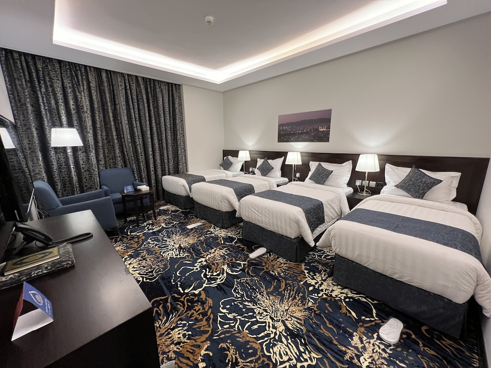 Zaha Taiba Hotel 9/21