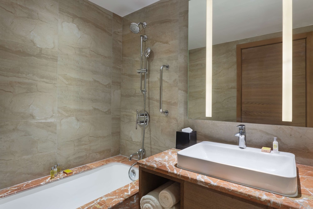 Doubletree By Hilton Jaipur Amer 24/80