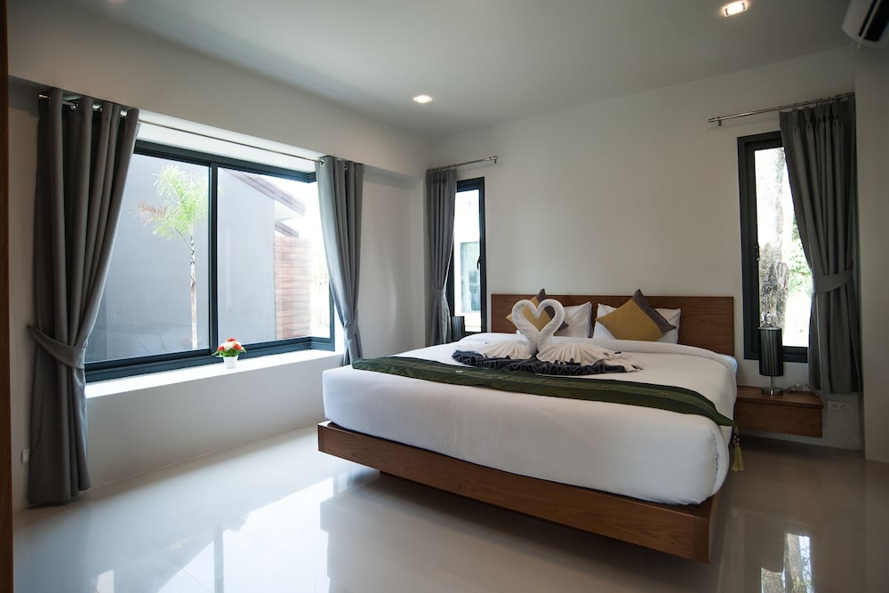Nariya Bayfront Phuket 23/50