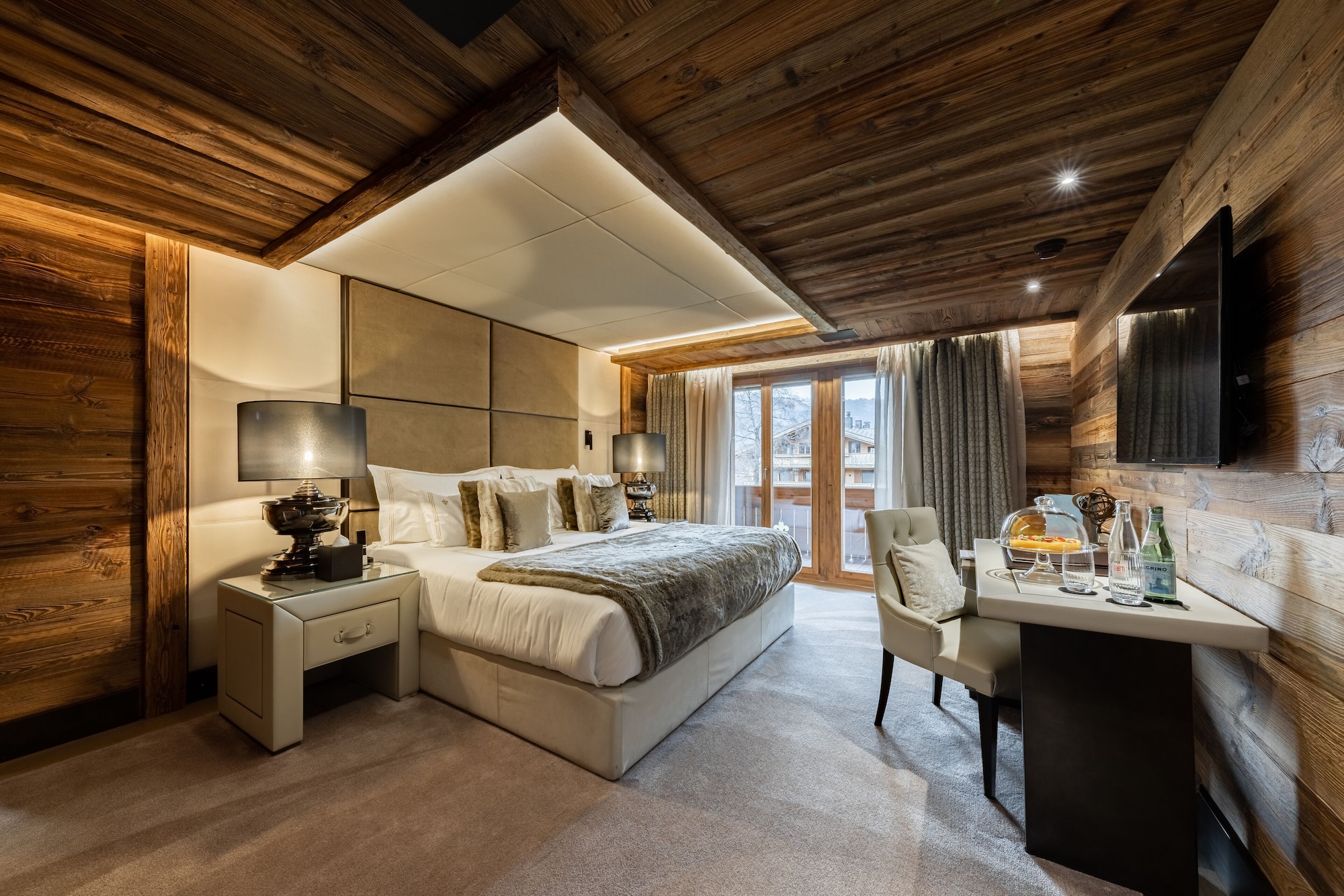 2 Bedrooms, Family Suite, 2 King Beds