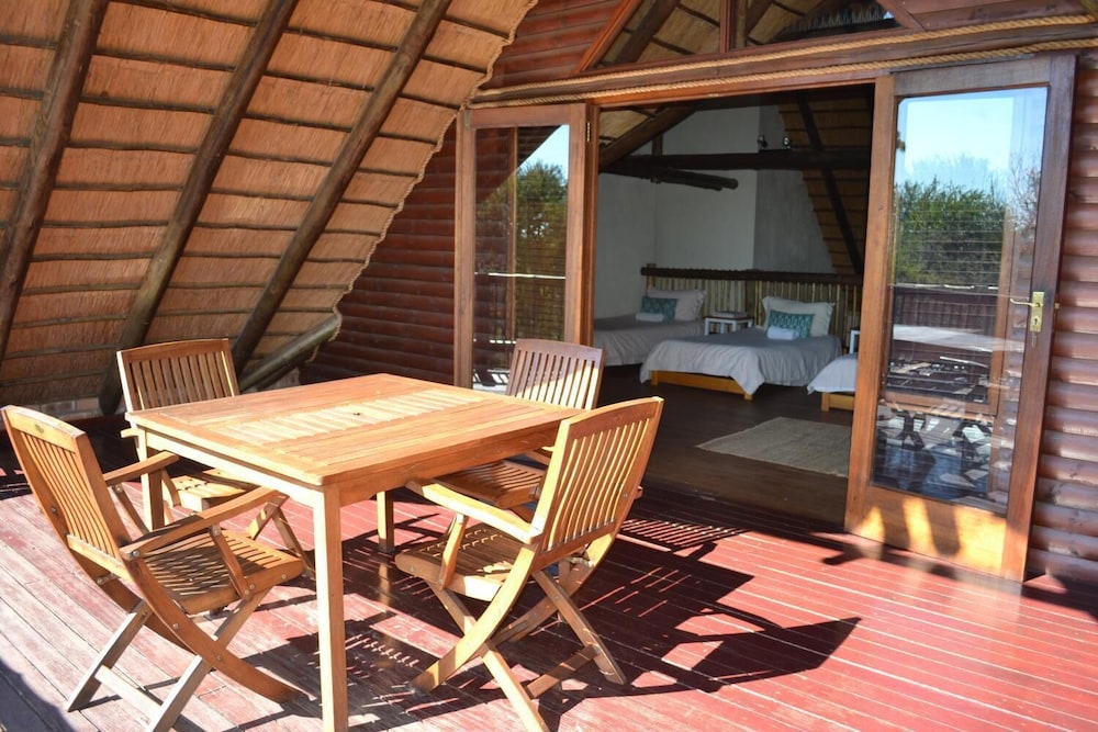Makhato 84 Bush Lodge 17/45