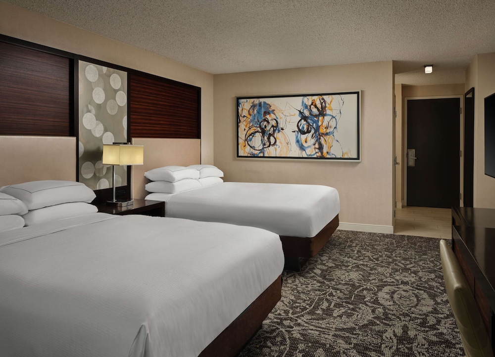 Hilton Atlanta Airport 17/70