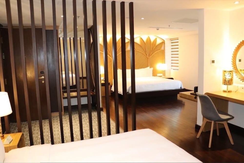 KK Sapa Hotel 30/70