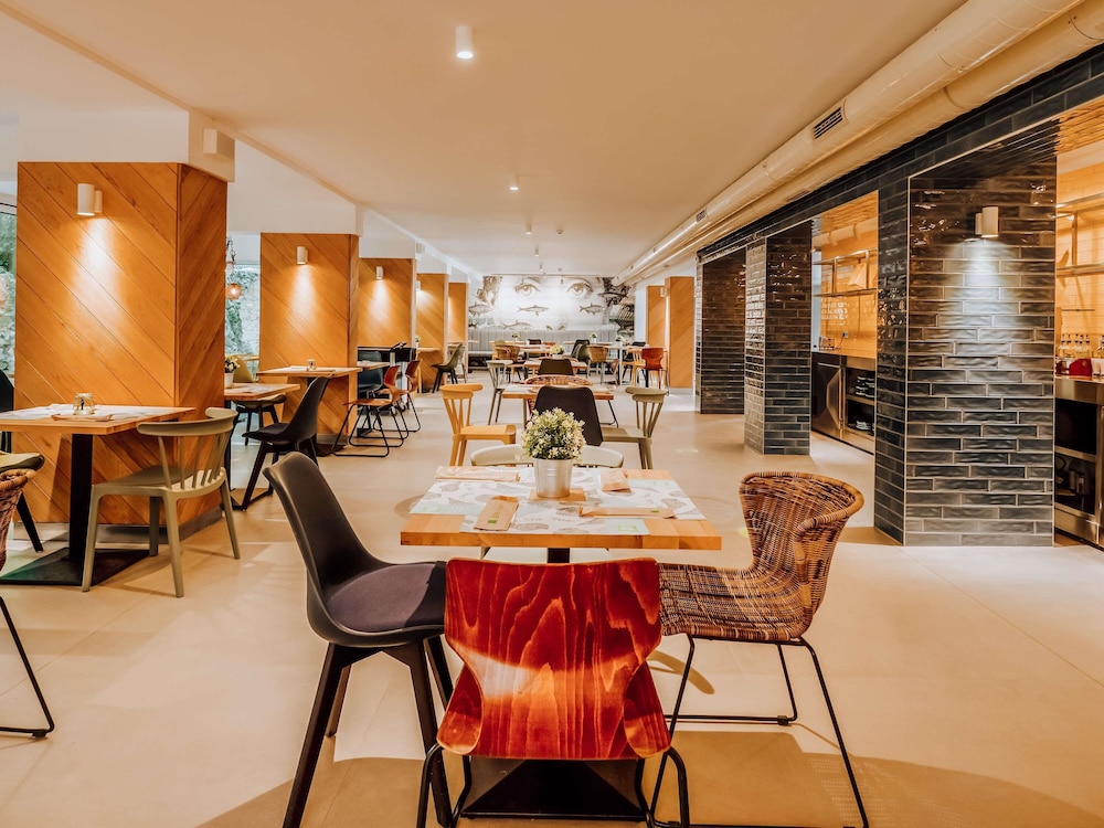 ibis Styles Golden Sands Roomer Hotel 36/45