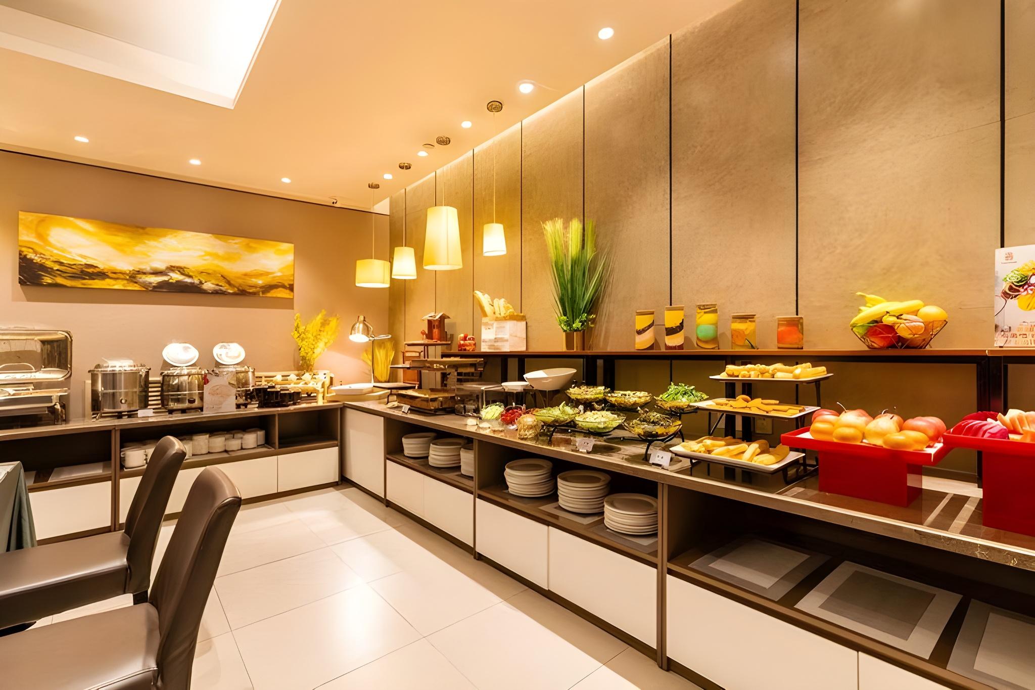 Home Inn Plus (Harbin Central Street) 38/43