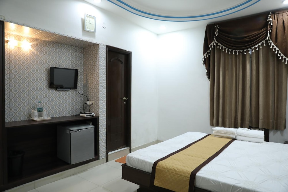 HOTEL HERITAGE INN 32/58