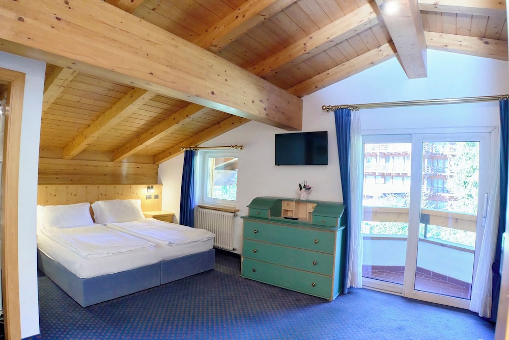 Hotel Trento 6/70