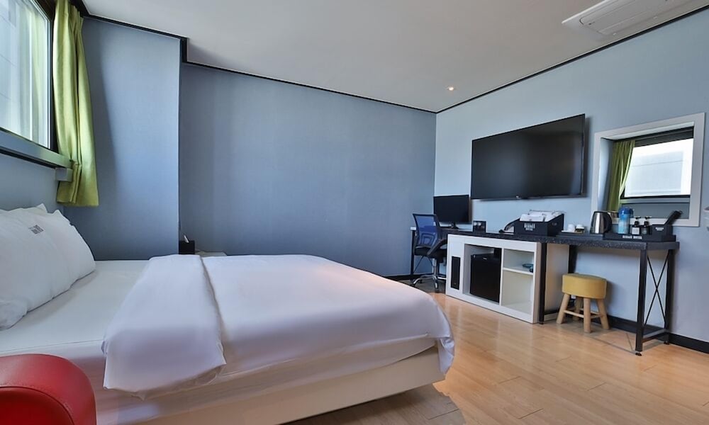 Hermes Hotel 26/56