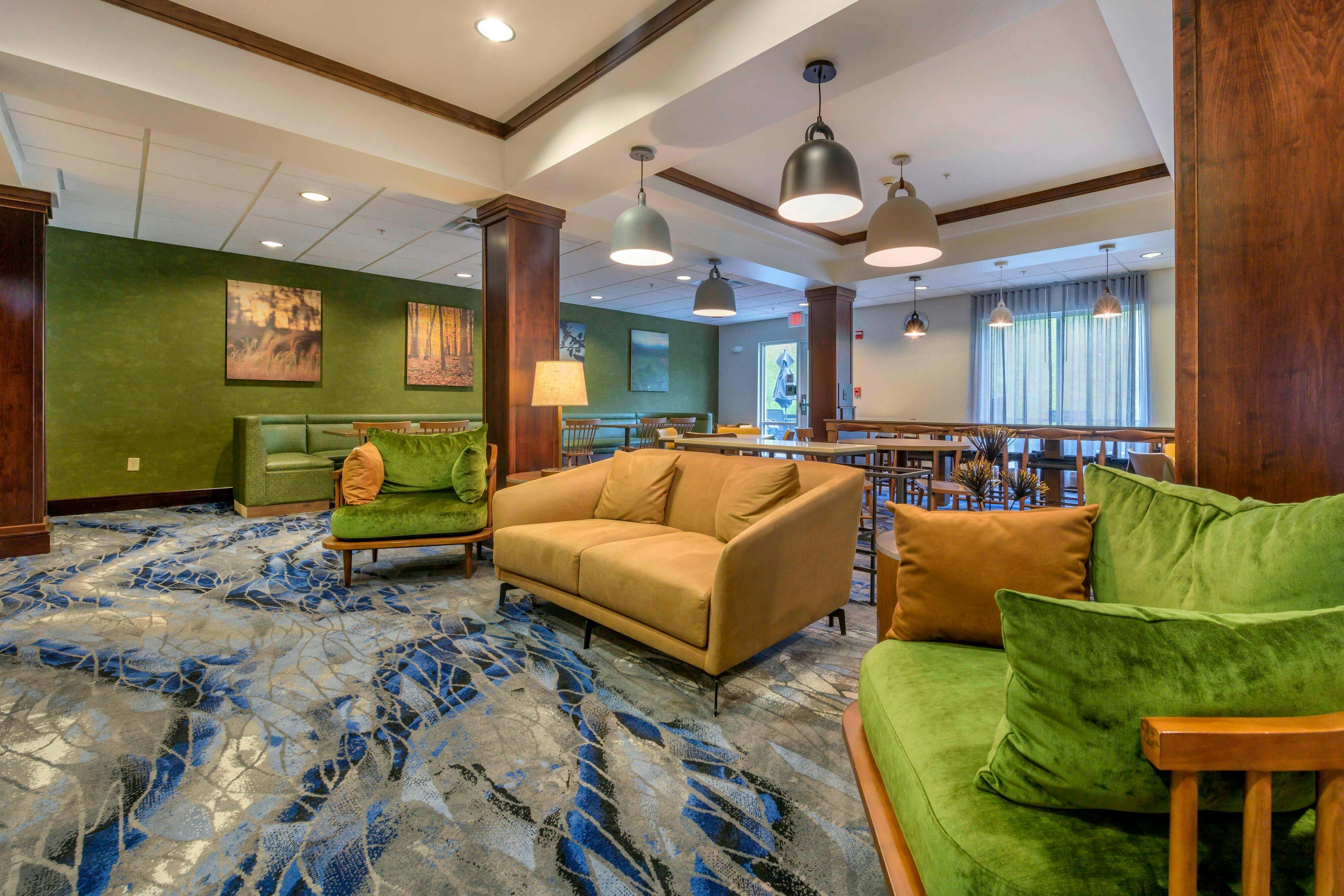 Fairfield Inn Suites Slippery Rock 8/16