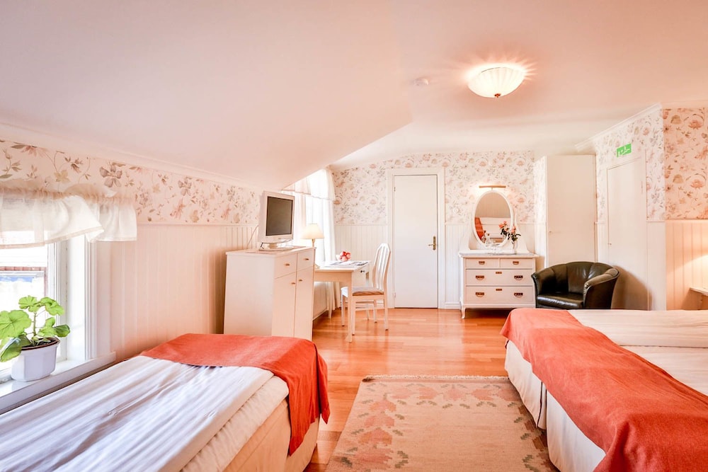 Hotell Jarvsobaden 10/50