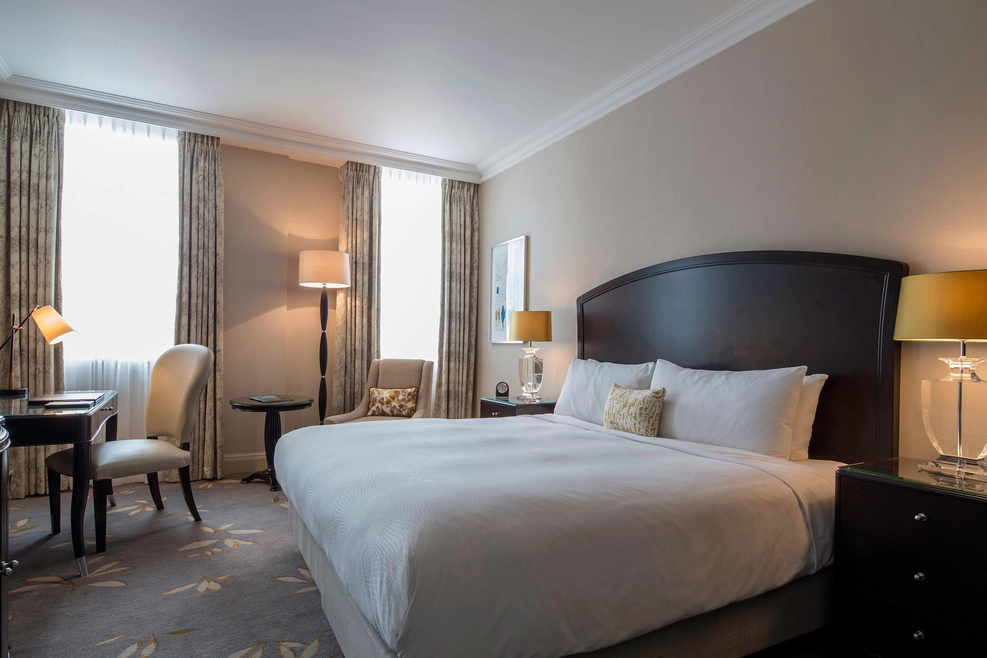 Room at JW Marriott Grosvenor House London, LONDON