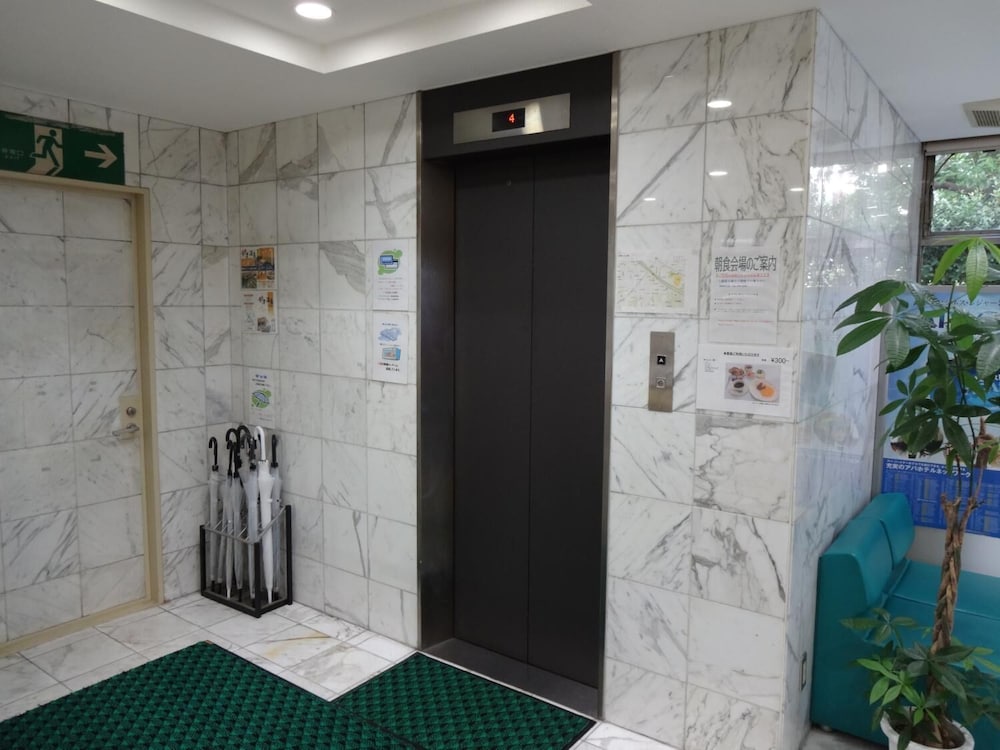 Hotel Koshien 11/37
