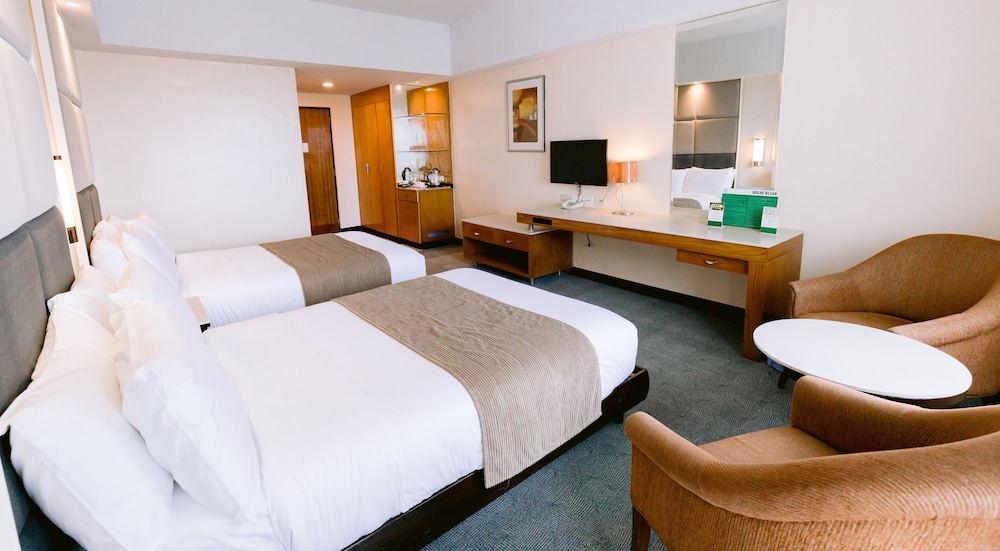 Sotogrande Hotel Resort 25/50