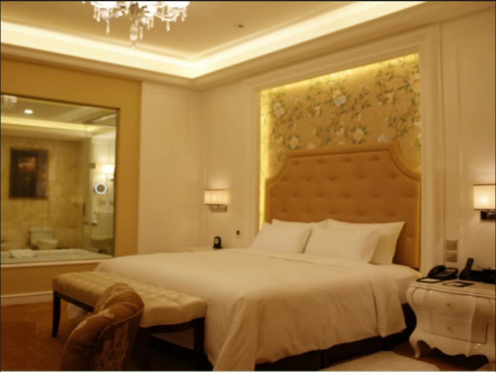 Venus Royal Hotel Formerly Kirin Parkview Hotel 8/28