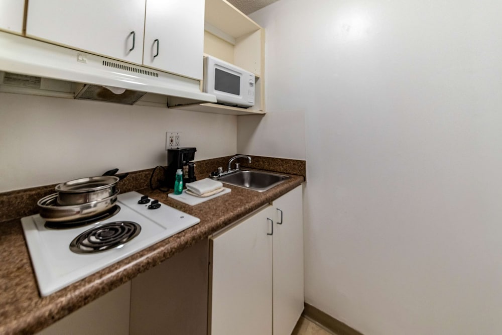 Studio 6 Extended Stay - Greensboro, NC 45/47