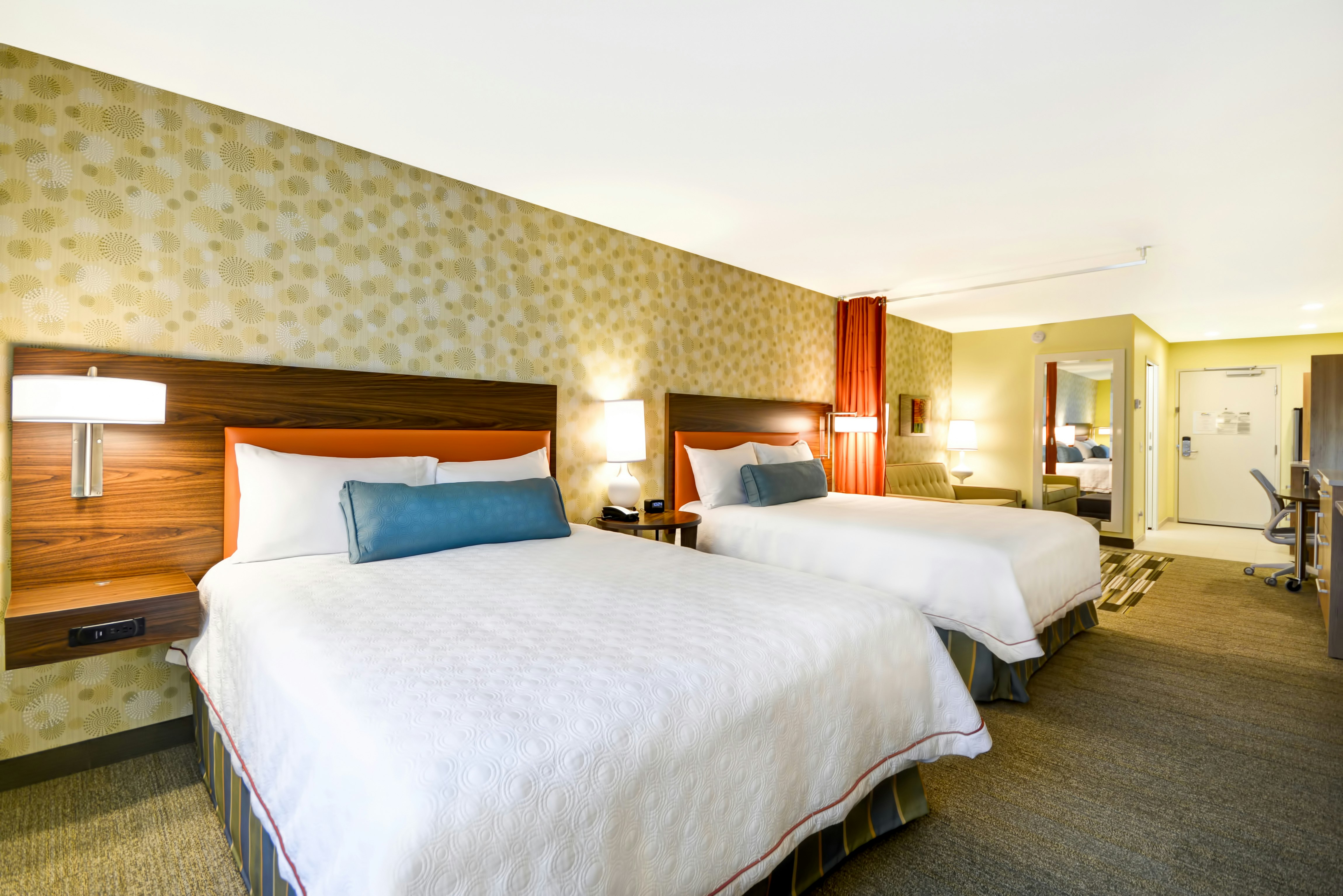 STUDIO, 2 QUEEN BEDS, ACCESSIBLE