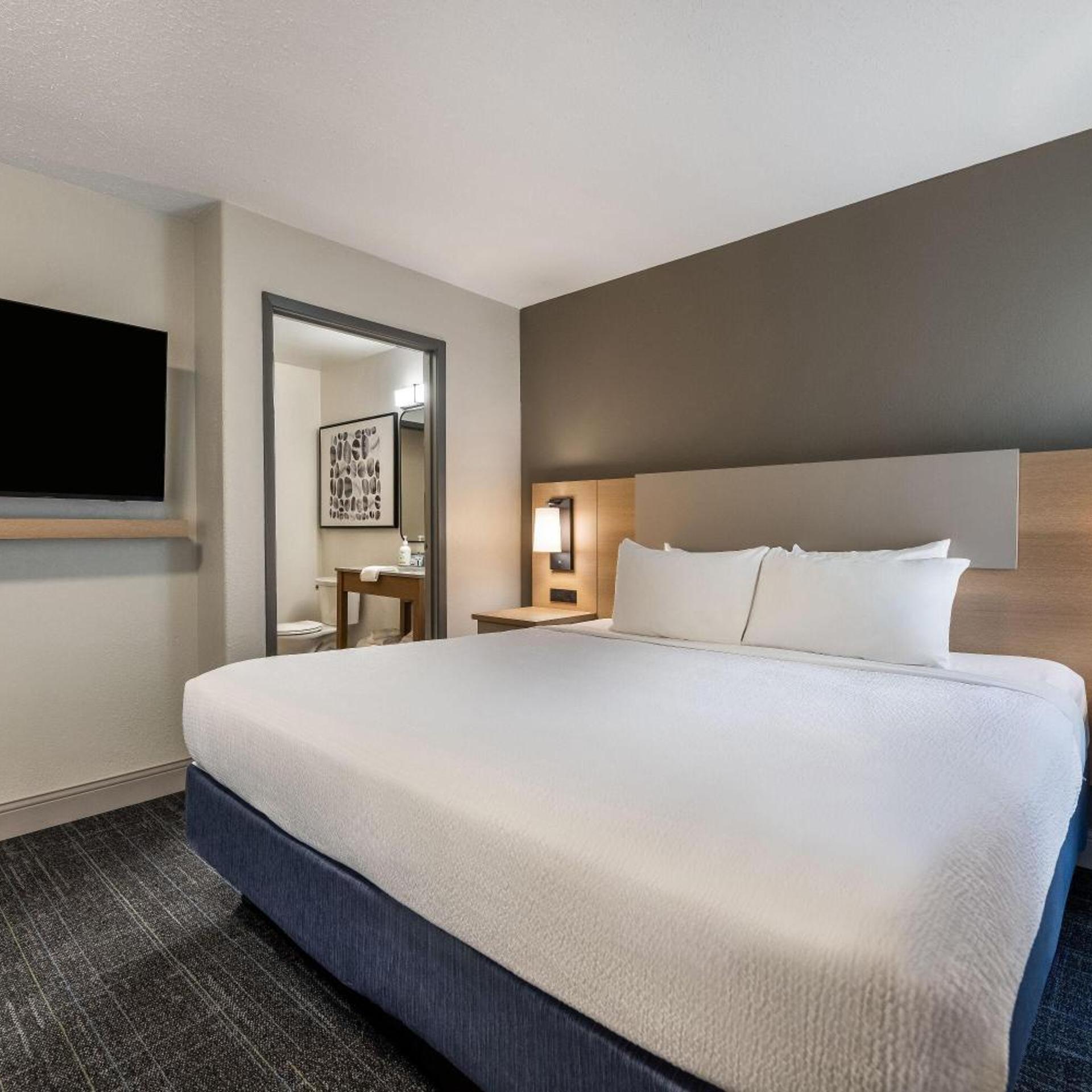 Family, Suite, Queen Bed