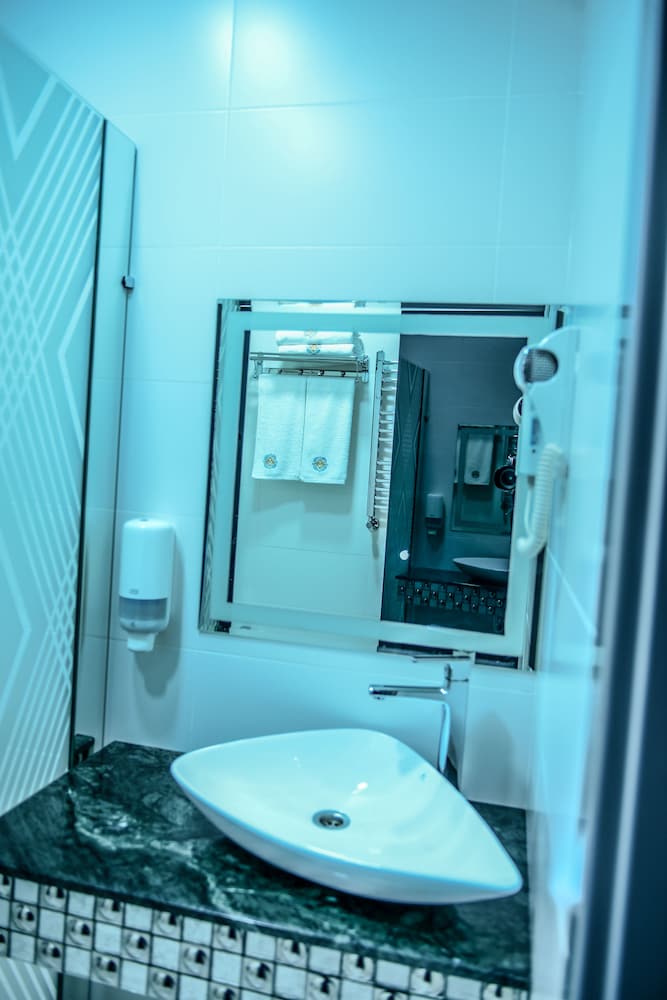 Armada Villa Hotel 29/31