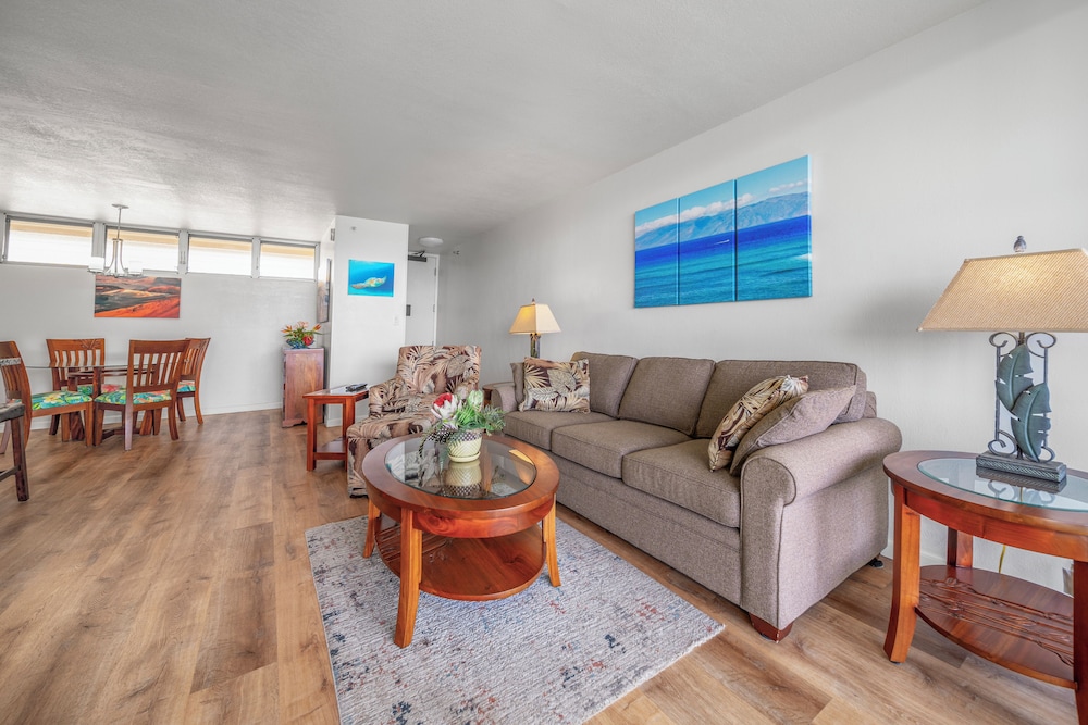 Royal Kahana Maui by OUTRIGGER 50/77
