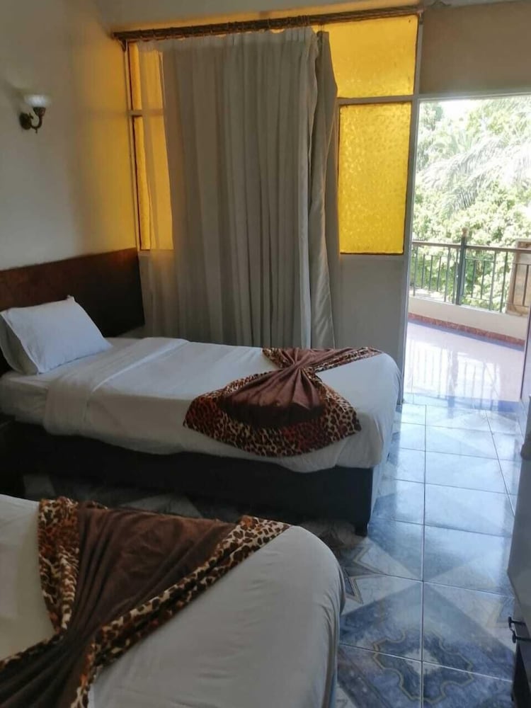 Rezeiky Hotel And Camp Luxor 19/50