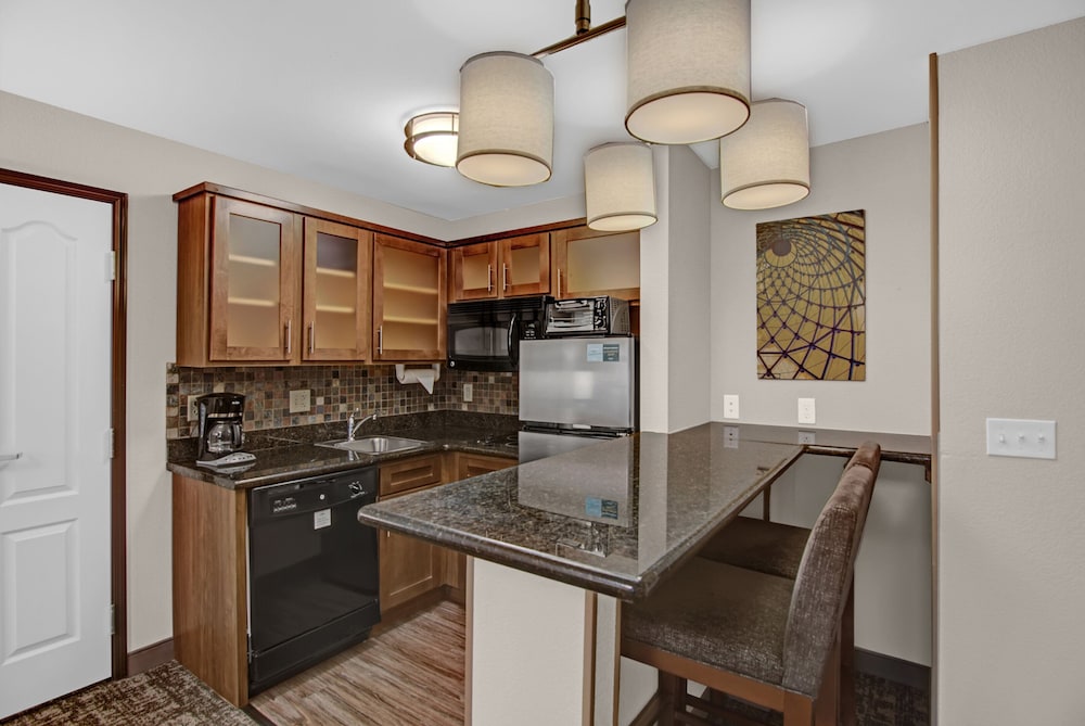 Staybridge Suites Salt Lake-West Valley City 11/70