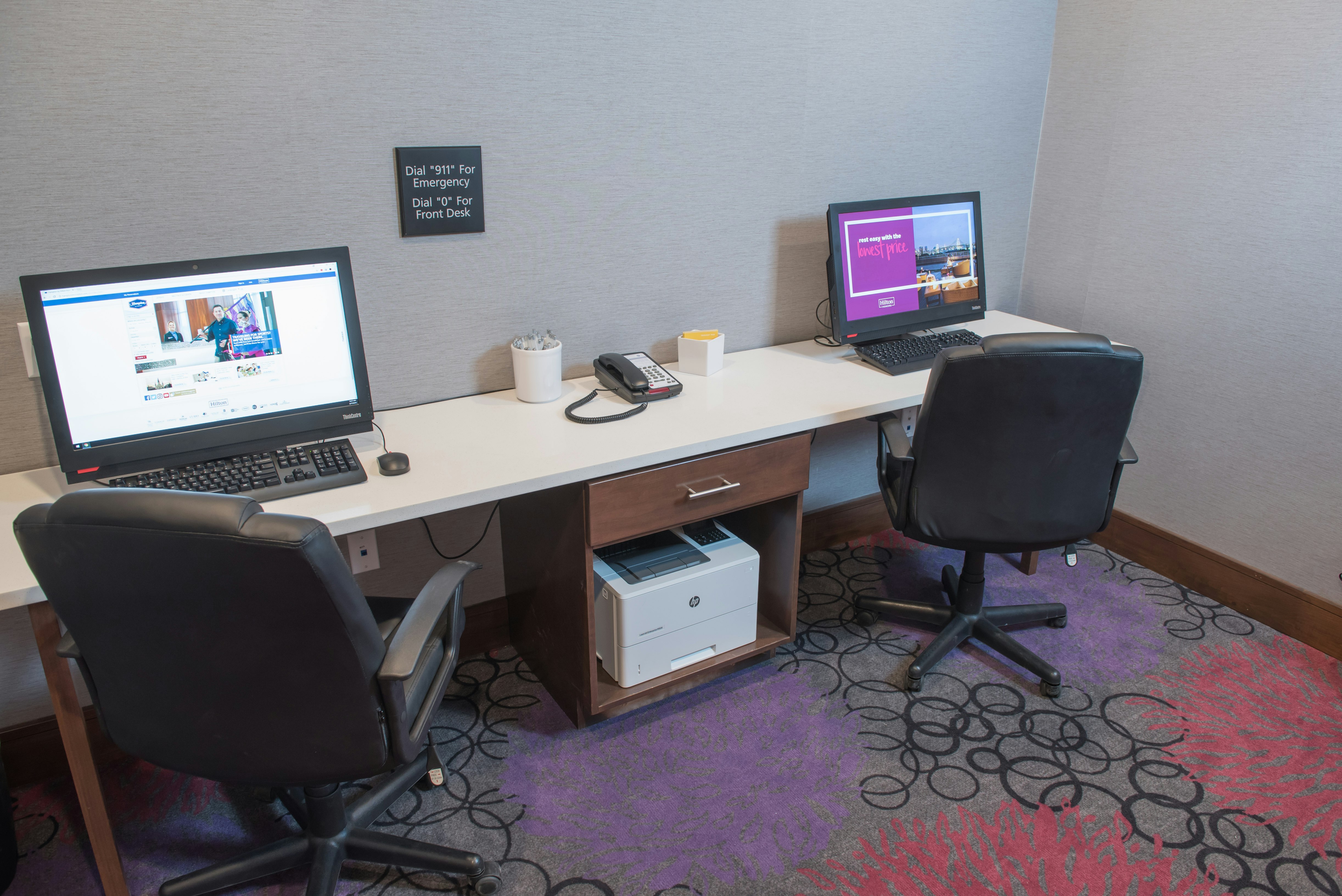 Hampton Inn & Suites Bay City, MI 50/51