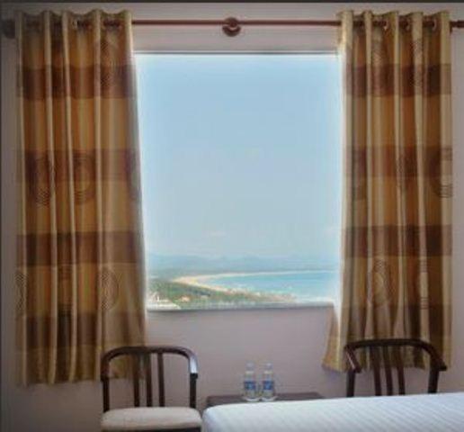 Long Beach Hotel 17/44