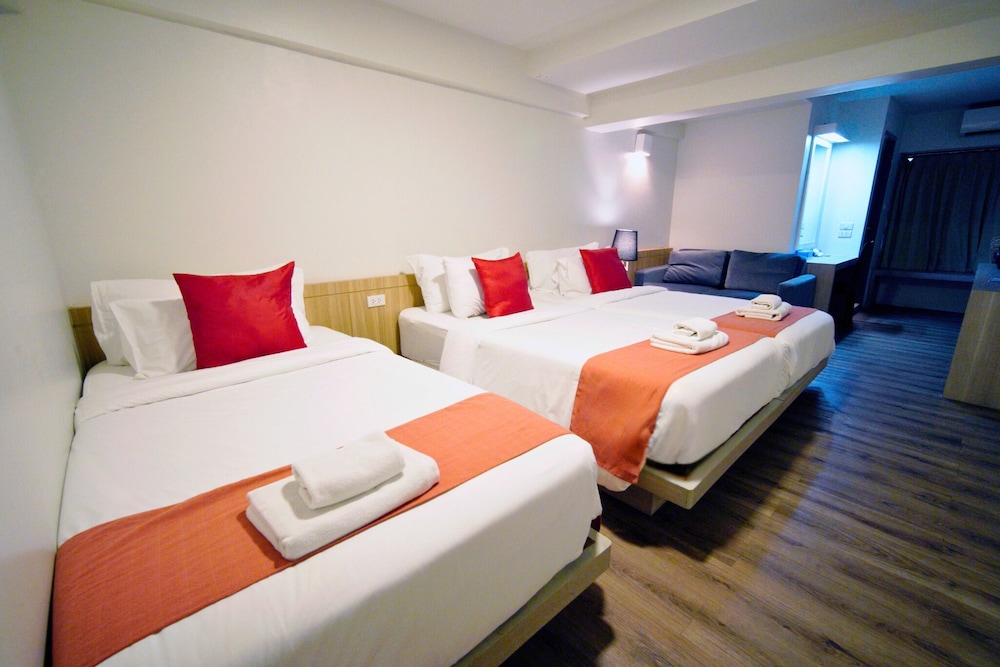 Wild Orchid Villa Bangkok 16/50