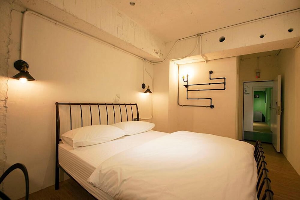 CLASSIC, DOUBLE BED