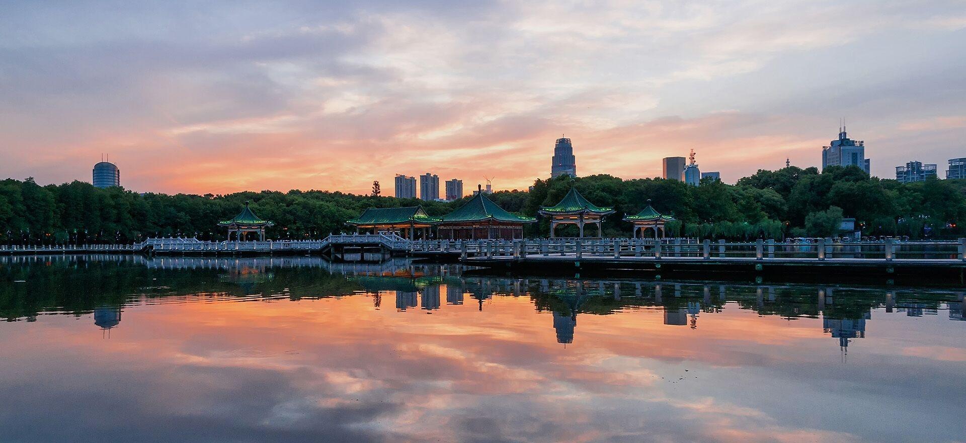 Metropolo wuhan Optics Valley Convention&Exhibition Center Hotel 53/57