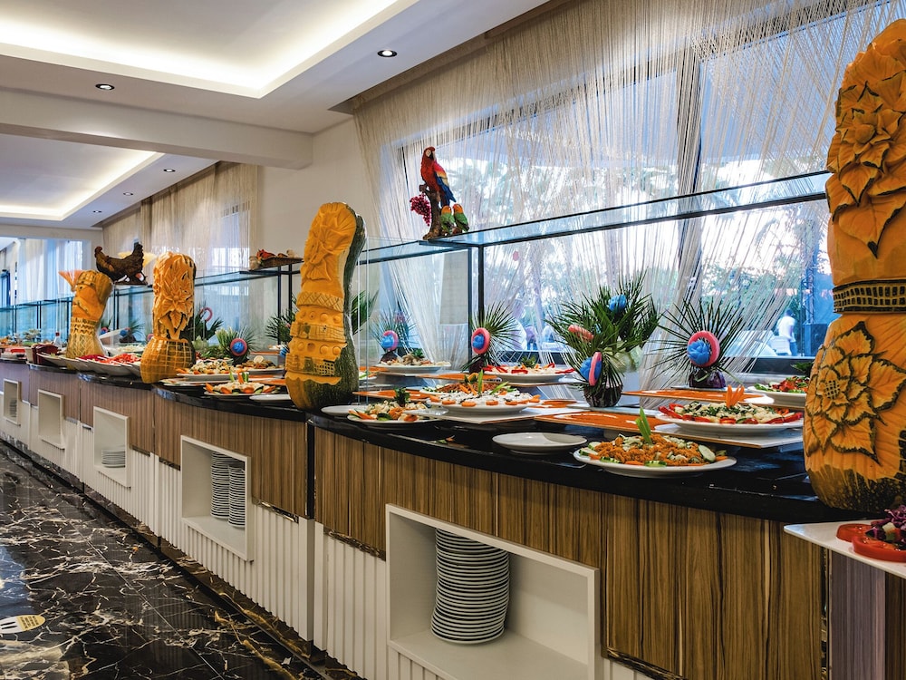 Grand Uysal Beach and Spa Hotel 15/50