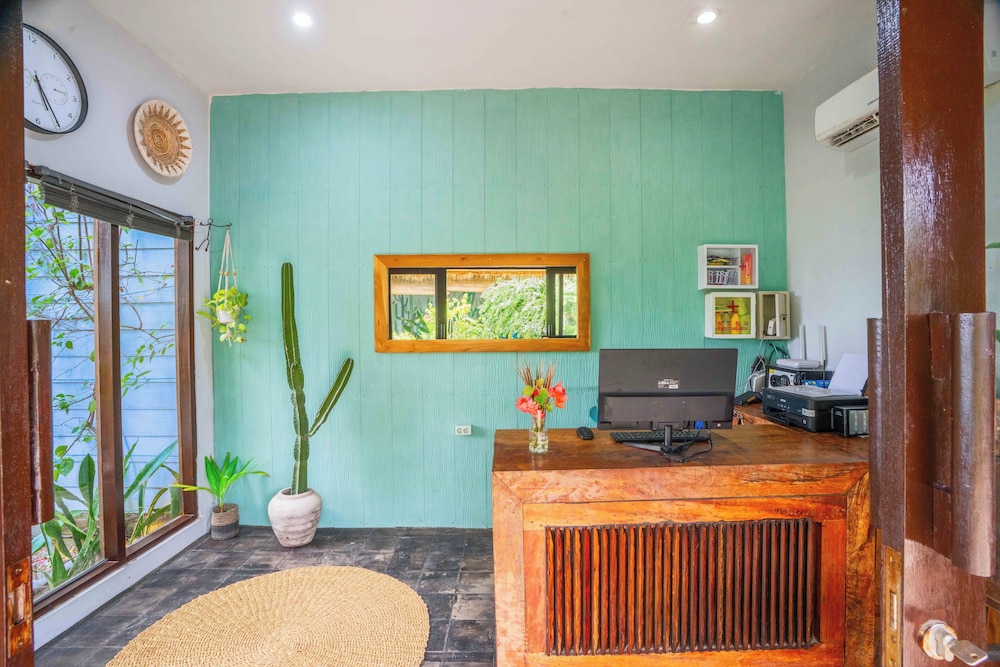 Bale Sampan Bungalows 11/64