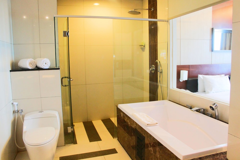 Santika Tasikmalaya 26/29