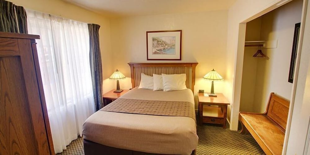 Capitola Venetian Hotel 22/60